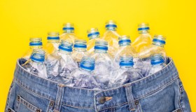 Dalla plastica ai vestiti, per il bene del pianeta: l’idea green da copiare