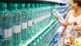 Allarme siccità, è a rischio anche l’acqua in bottiglia?