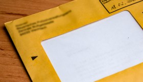 Addio raccomandate, nuove regole per multe e atti della PA
