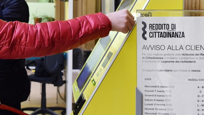 Reddito di cittadinanza a tempo: limite di 3 anni, poi lo stop