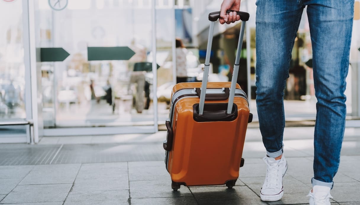 Viaggeremo solo con il bagaglio a mano? Perché se ne parla