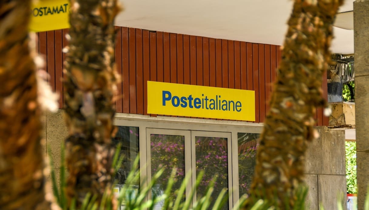 Poste alza gli interessi dei buoni fruttiferi postali: quanto si guadagna