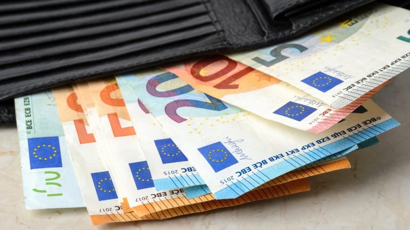Lavoro, novità per le prestazioni occasionali: nel 2023 cambiano limiti e attività