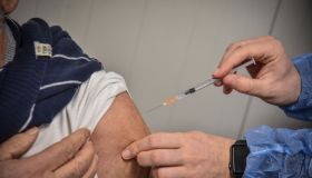 Quarta dose, da lunedì si amplia la platea: a chi conviene farla subito