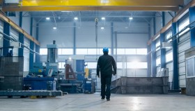 Lavoratori a rischio: le imprese sull’orlo del fallimento in Italia