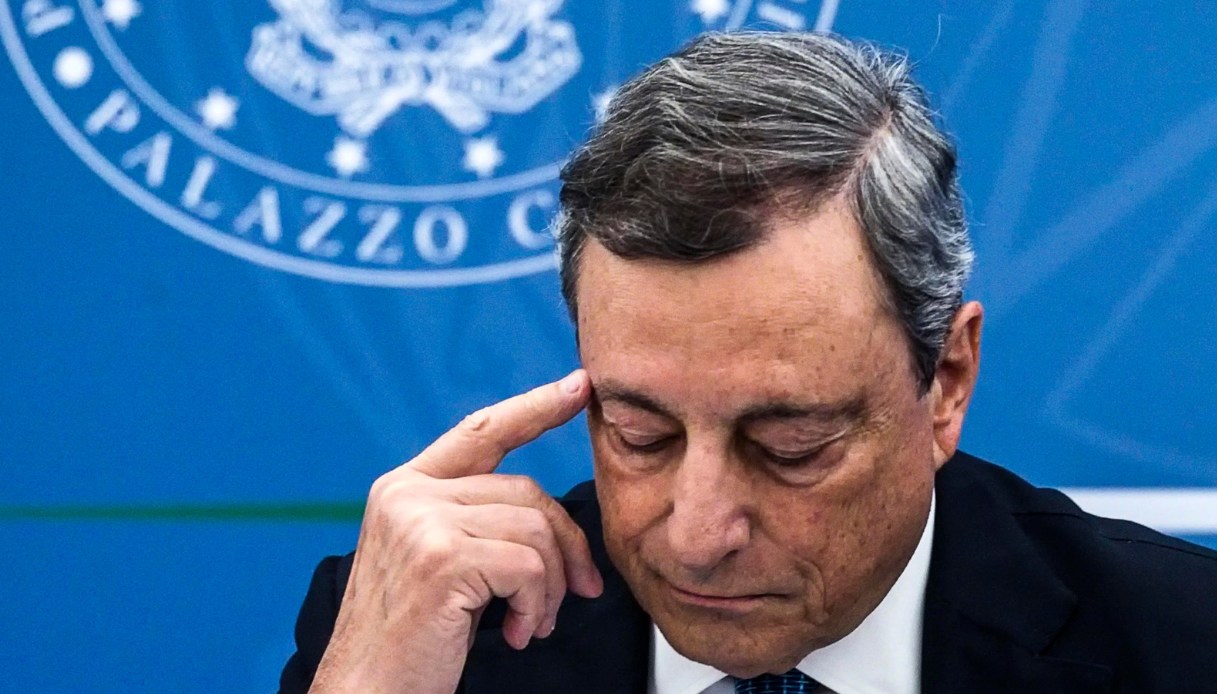 Rischio lockdown energetico: Draghi lavora a nuovo piano salva-Italia