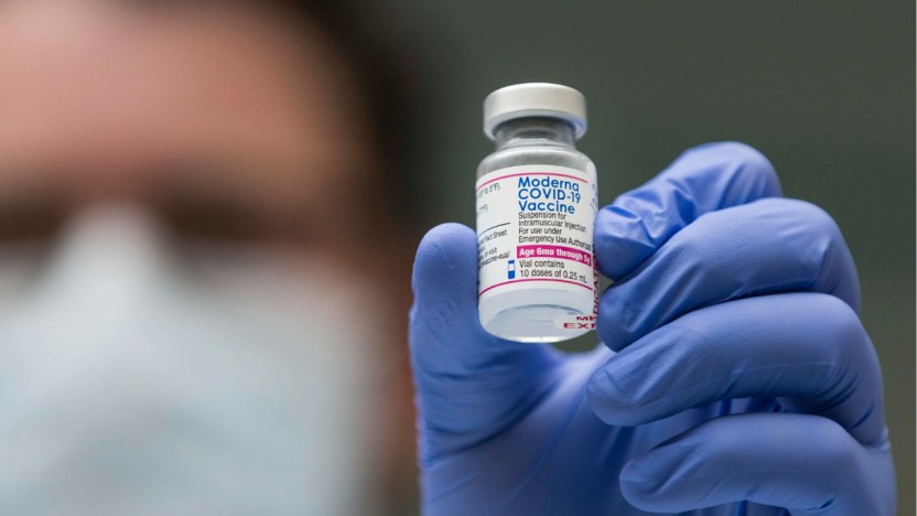 Guerra dei vaccini, Moderna fa causa a Pfizer: cos’è stato scoperto