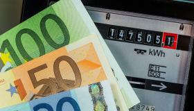 Bollette in aumento, stangata in arrivo: quanto pagheremo in più