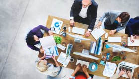 Lavoro, ecco cosa si chiede al nuovo Governo: dal taglio costi agli stipendi