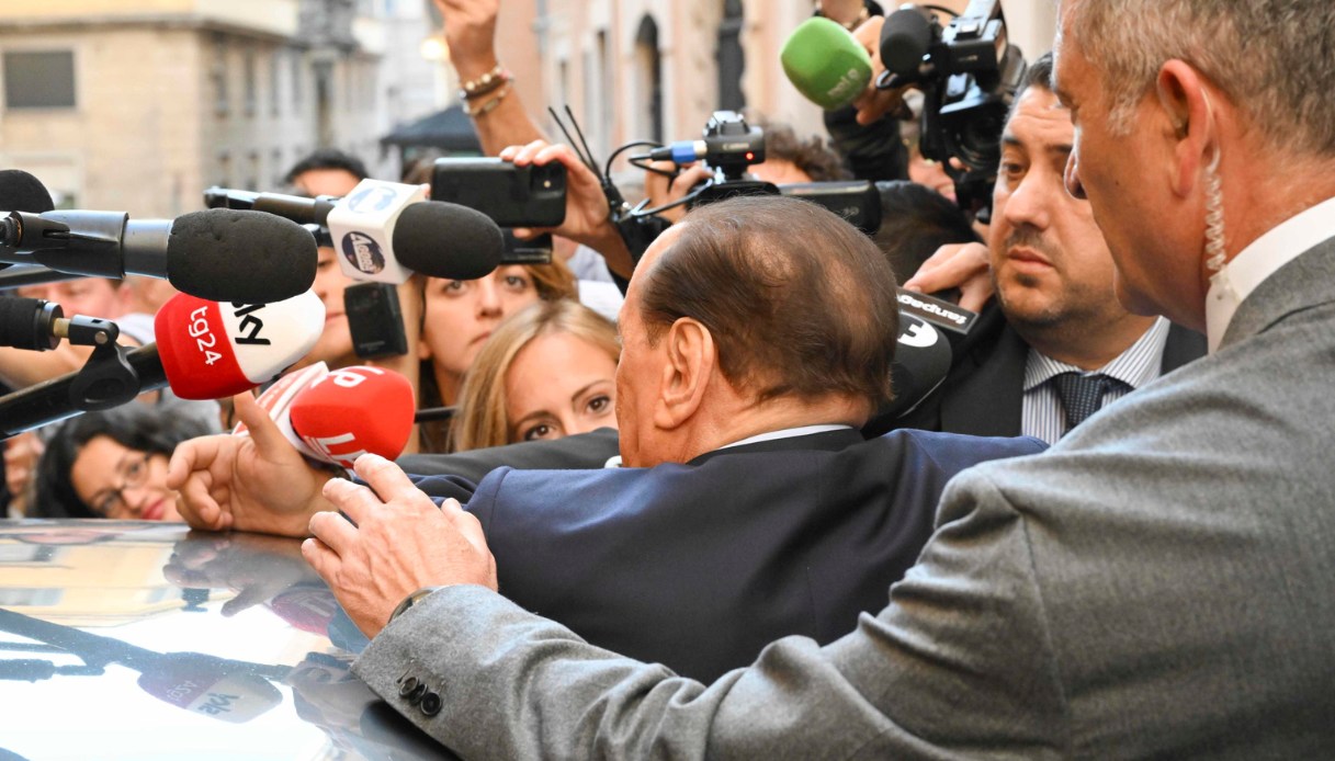 Scoppia il caso Berlusconi-Putin: ecco chi rischia già di saltare nel governo Meloni