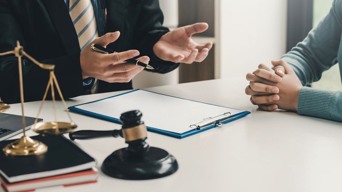 Immobile con difformità urbanistiche e catastali: l’atto del notaio è valido?