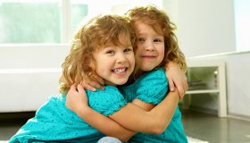 Assegno unico, raddoppia per le famiglie numerose e per chi ha gemelli