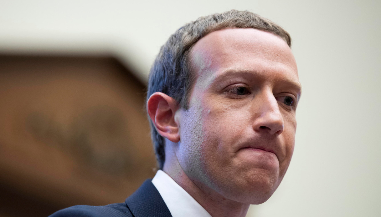 Meta crolla: Zuckerberg licenzia 11mila dipendenti