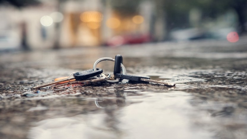 La truffa delle chiavi per terra: una delle più diffuse di Natale