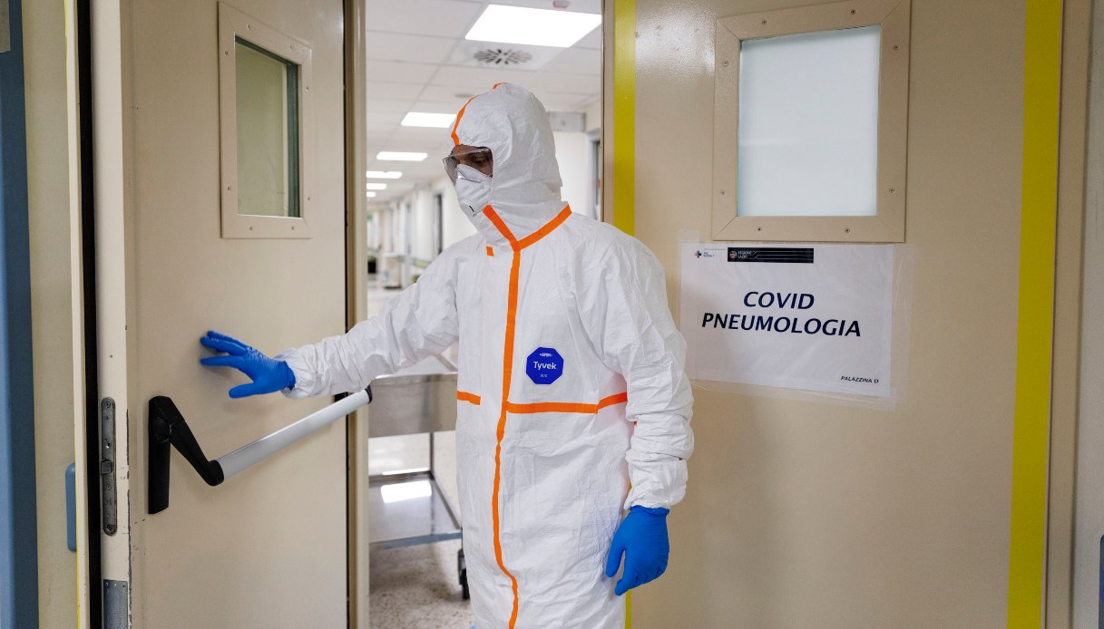 Allarme Gryphon, boom di contagi: perché la variante Covid fa paura