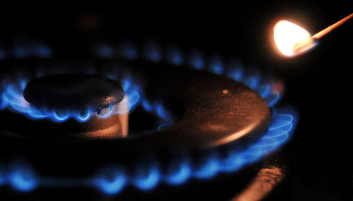 Bollette, sale il gas a dicembre ma luce in calo: le previsioni