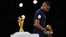 Mbappé, il re francese è un po’ meno triste dopo il Mondiale: quanto guadagna