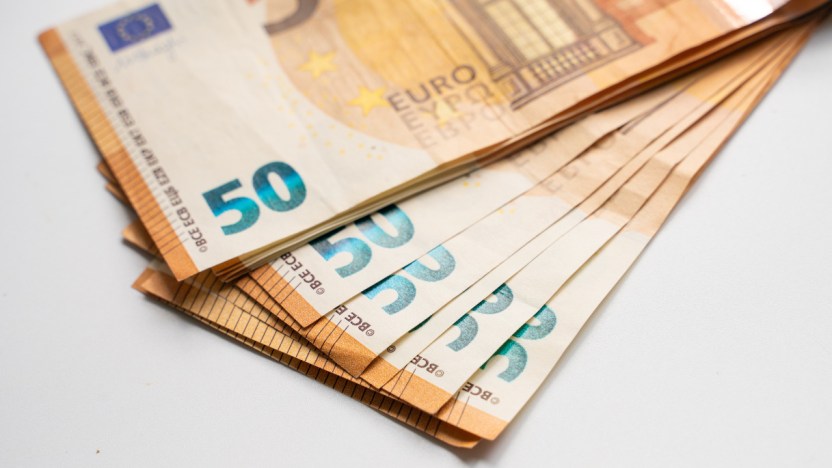 Pensioni, nuova beffa: chi dovrà aspettare marzo per gli aumenti