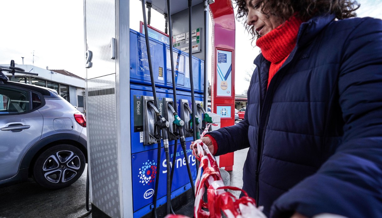 Benzinai, revocato secondo giorno di sciopero: quando riaprono i distributori