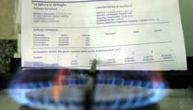 Bollette, scattano i risparmi: gas verso riduzione del 33%