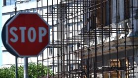 Case green, tutti contro la direttiva Ue: perché l’Italia vuole bloccarla