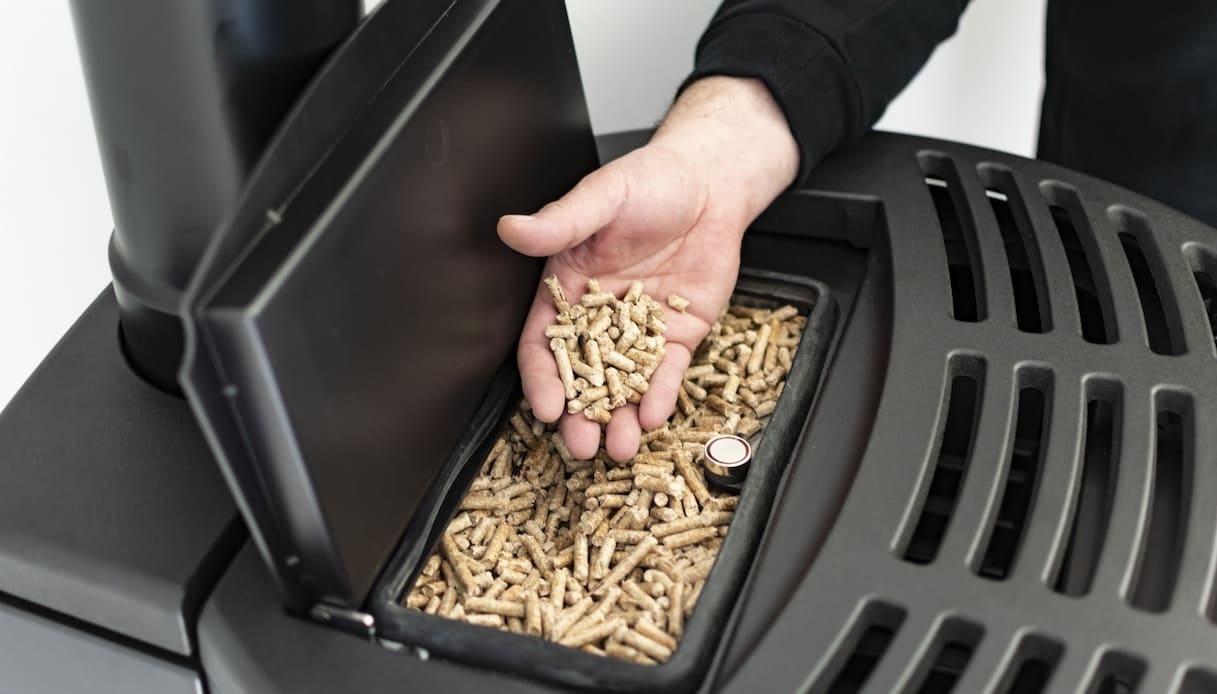 Stufe a pellet, arriva il bonus: come fare domanda