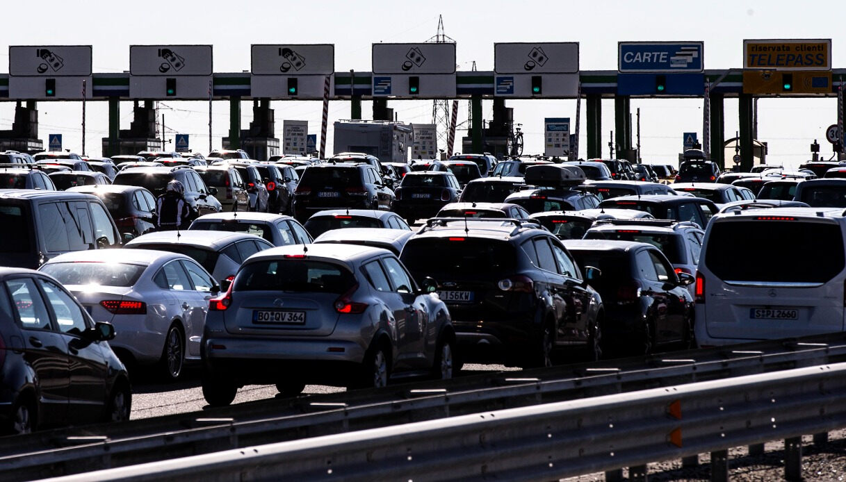 Col 2023 arrivano nuovi rincari: ecco cosa pagheremo di più