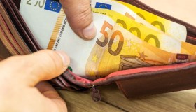 Stangata da più di 1.800 euro: brutte notizie per le famiglie italiane