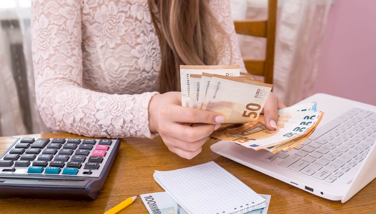 Stipendi bassi in aumento: i nuovi importi nella busta paga 2023