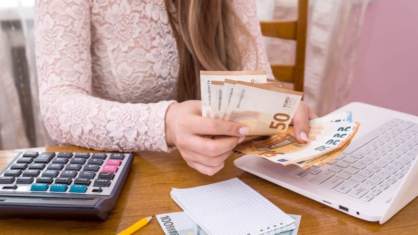 Stipendi bassi in aumento: i nuovi importi nella busta paga 2023