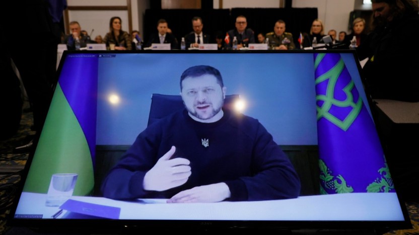 L’Ucraina chiede armi e punta a un nuovo obiettivo: come cambia la guerra