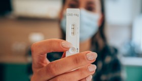 Long Covid, scoperta la causa della stanchezza: lo studio