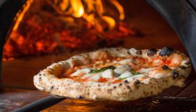 L’inflazione si mangia anche la pizza: quanto costa adesso