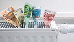 Gas e riscaldamento, scatta nuovo sconto: come funziona