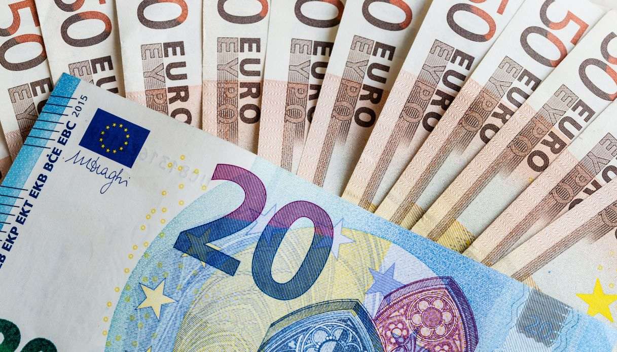 A chi aumenta lo stipendio a marzo: arrivano gli arretrati Inps