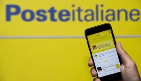 Poste lancia le consegne fresh: come funziona la spesa a casa