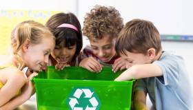 LCI ricicla carta per salvare il Pianeta