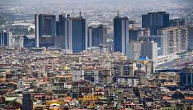 Casa cara casa, schizzano i prezzi: le città dove costerà di più