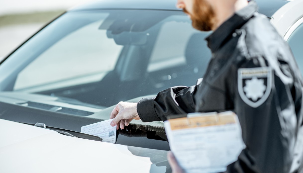 Questa città ora multa i guidatori europei: ecco perché