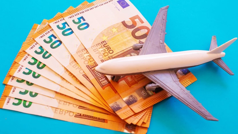 Vacanze estive, voli sempre più cari: le mete più costose