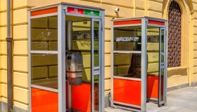 Addio per sempre alle cabine telefoniche: restano solo in 4 luoghi
