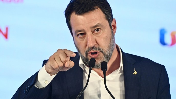 L’assurda polemica per le croci in montagna