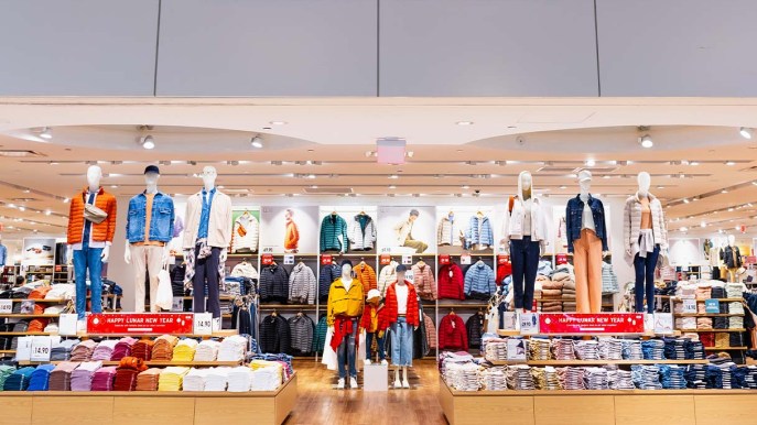 #NoNewClothes, la sfida social contro il fast fashion