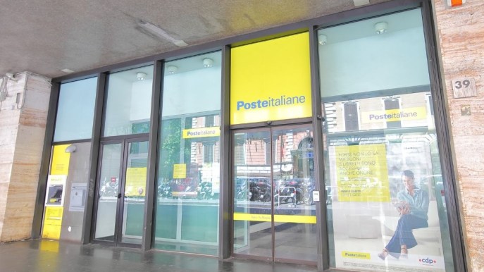 Poste Italiane assume: chi può candidarsi