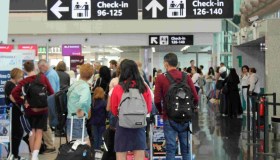 E’ allarme per il caro-voli. Il governo interviene: ecco come