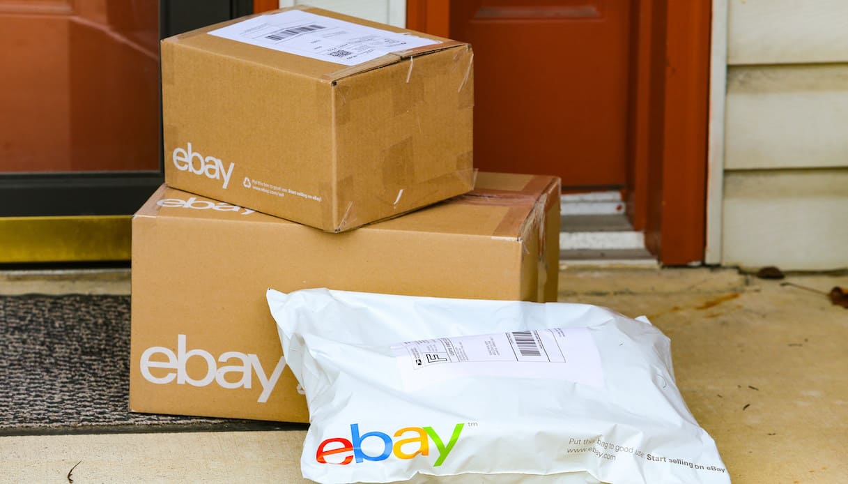 Vendo su Vinted, eBay o Etsy: devo pagare le tasse?