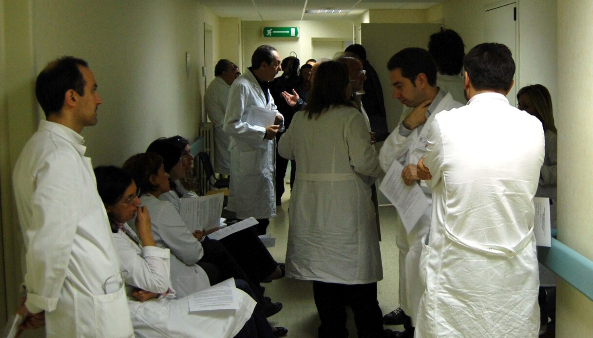 Stipendi più alti per i medici: cosa prevede il nuovo contratto