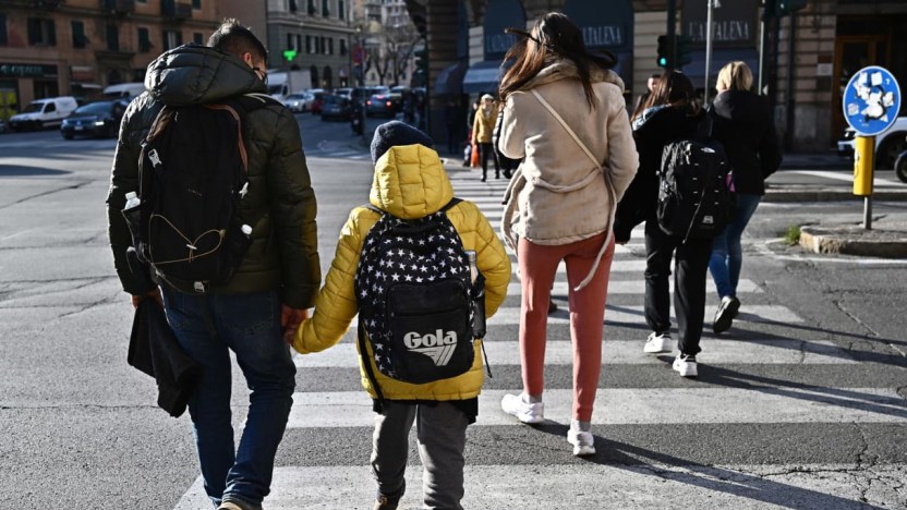 Nuovi aiuti per le famiglie, l’annuncio del viceministro Leo