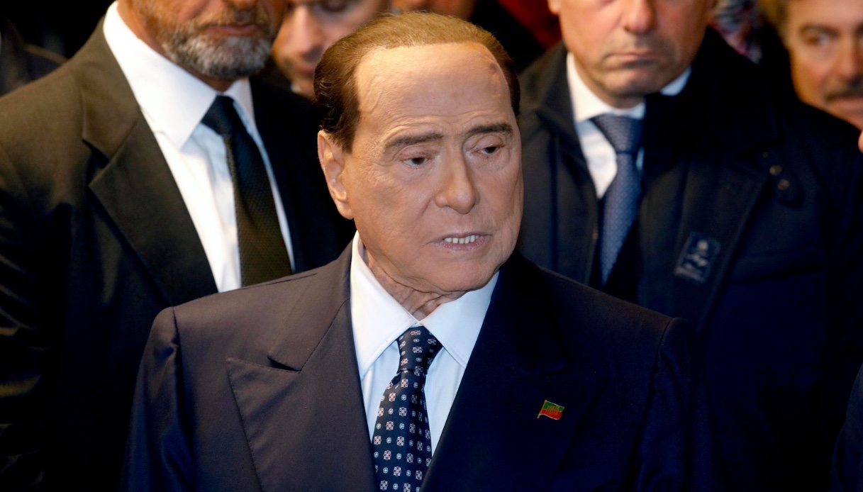 Eredità Berlusconi, c’è l’accordo: a chi va l’immenso patrimonio