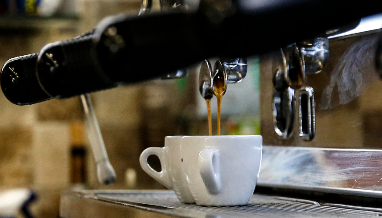 Esplode il prezzo del caffè: le città dove costa di più